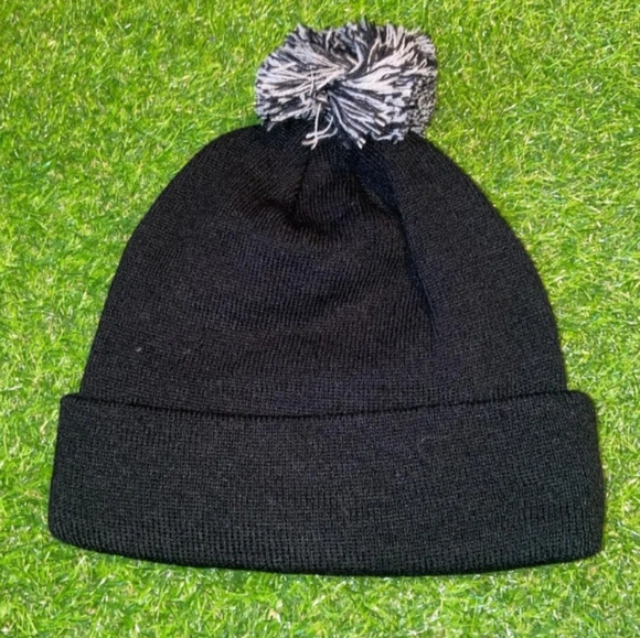 Los Angeles Kings NHL Zephyr Cuffed Pom Knit Hat Black Vtg - Picture 3 of 3